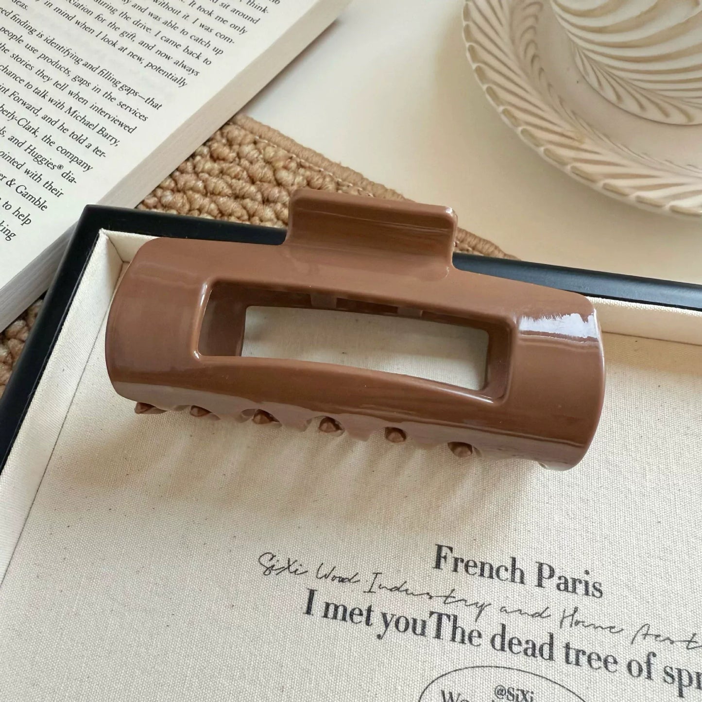 Soft Silicone Shock-Absorbing Hair Claw – Gentle on the Head, Drop-Resistant Design